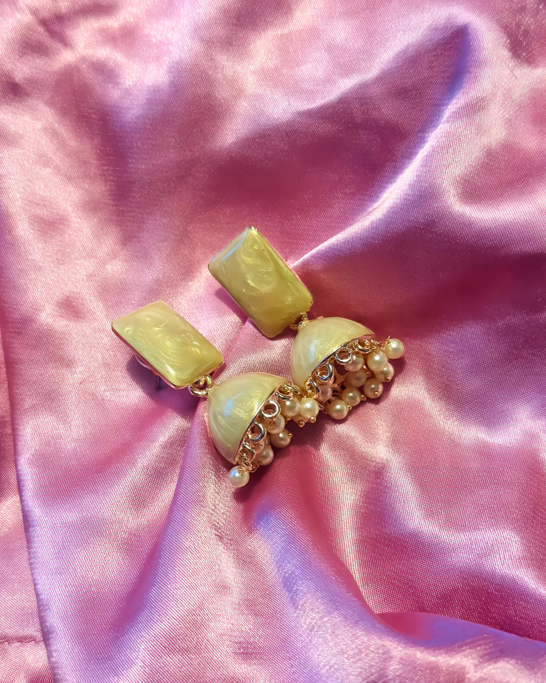 Sundari Ivory Pearl Jhumka