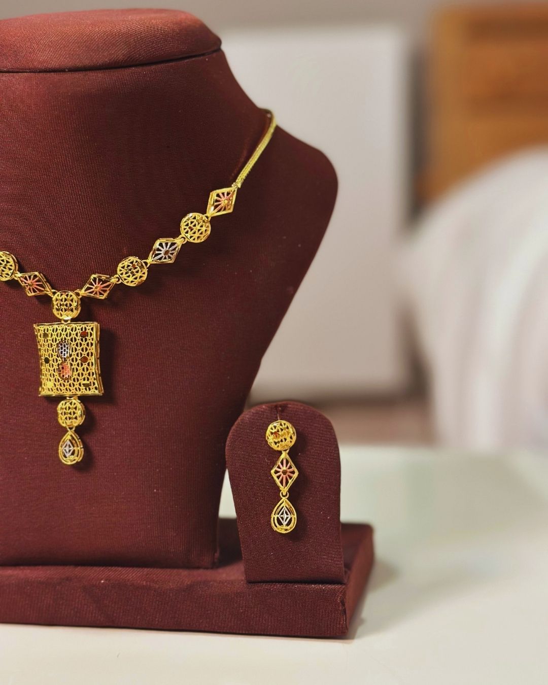 Gold Tone Filigree Geometric Necklace Set 'Jaali' – With Love, Bashi