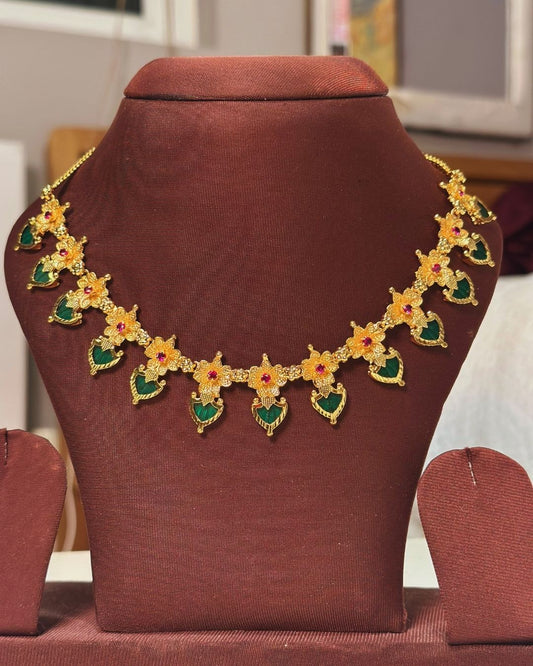 Kerala Gold Tone Emerald Heart Necklace 'Thulasi' – With Love, Bashi